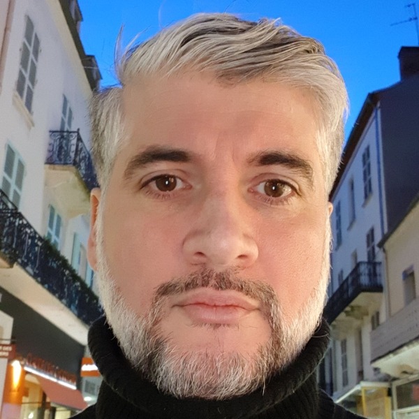 Enis, 45 ans, Féron