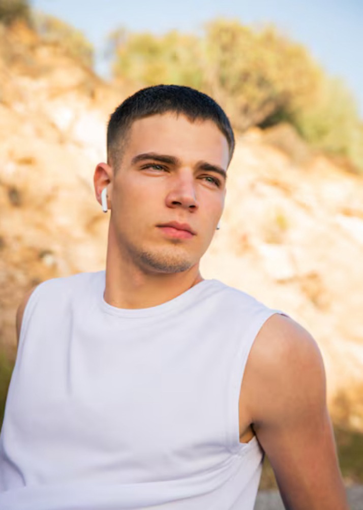 Athanase, 26 ans, Neuville-en-Avesnois