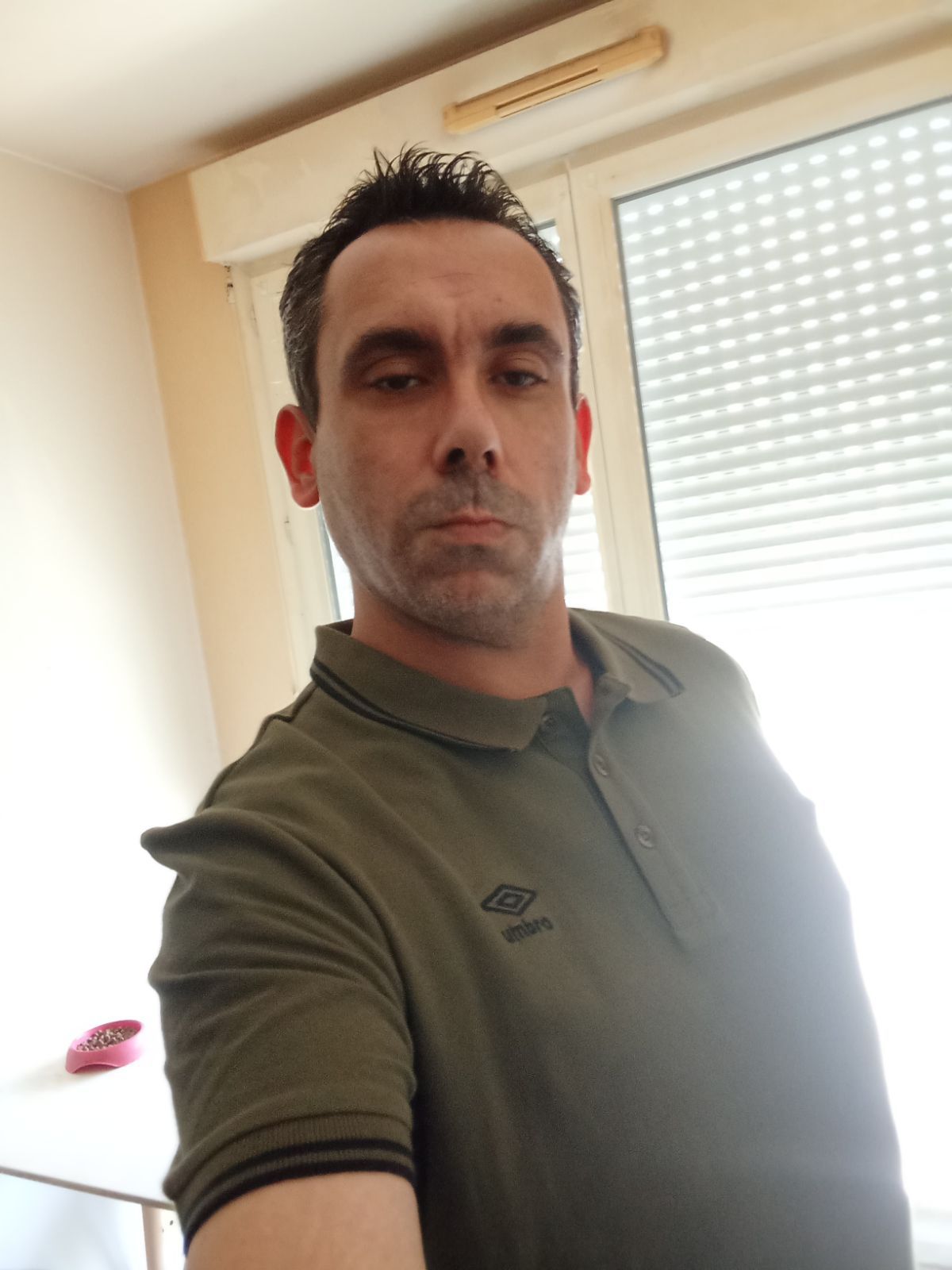 Lyes, 40 ans, Dimont