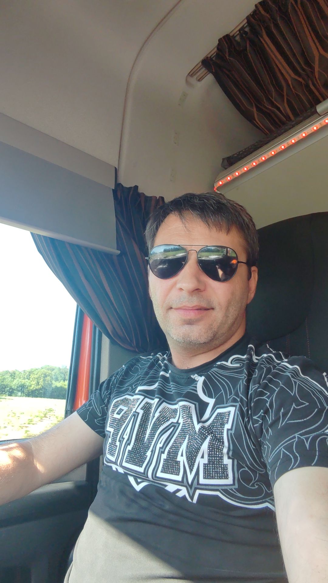 Toni, 45 ans, Préseau