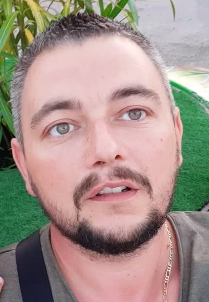 Tayeb, 40 ans, Obies