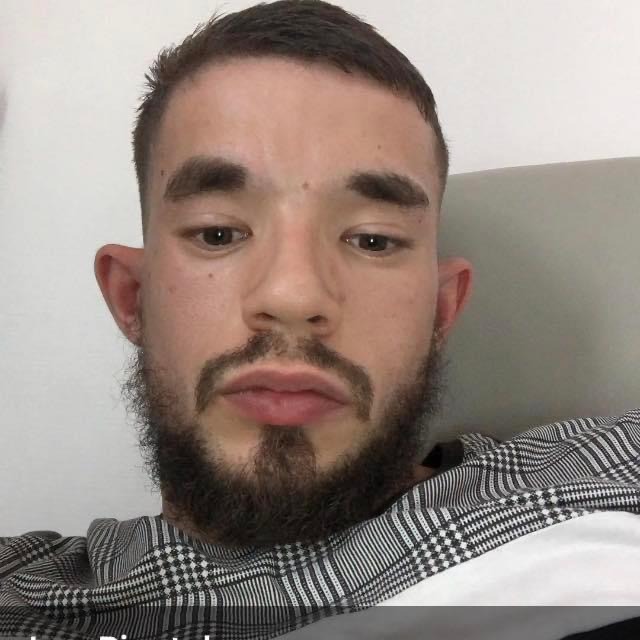 Josh, 28 ans, Neuville-en-Ferrain