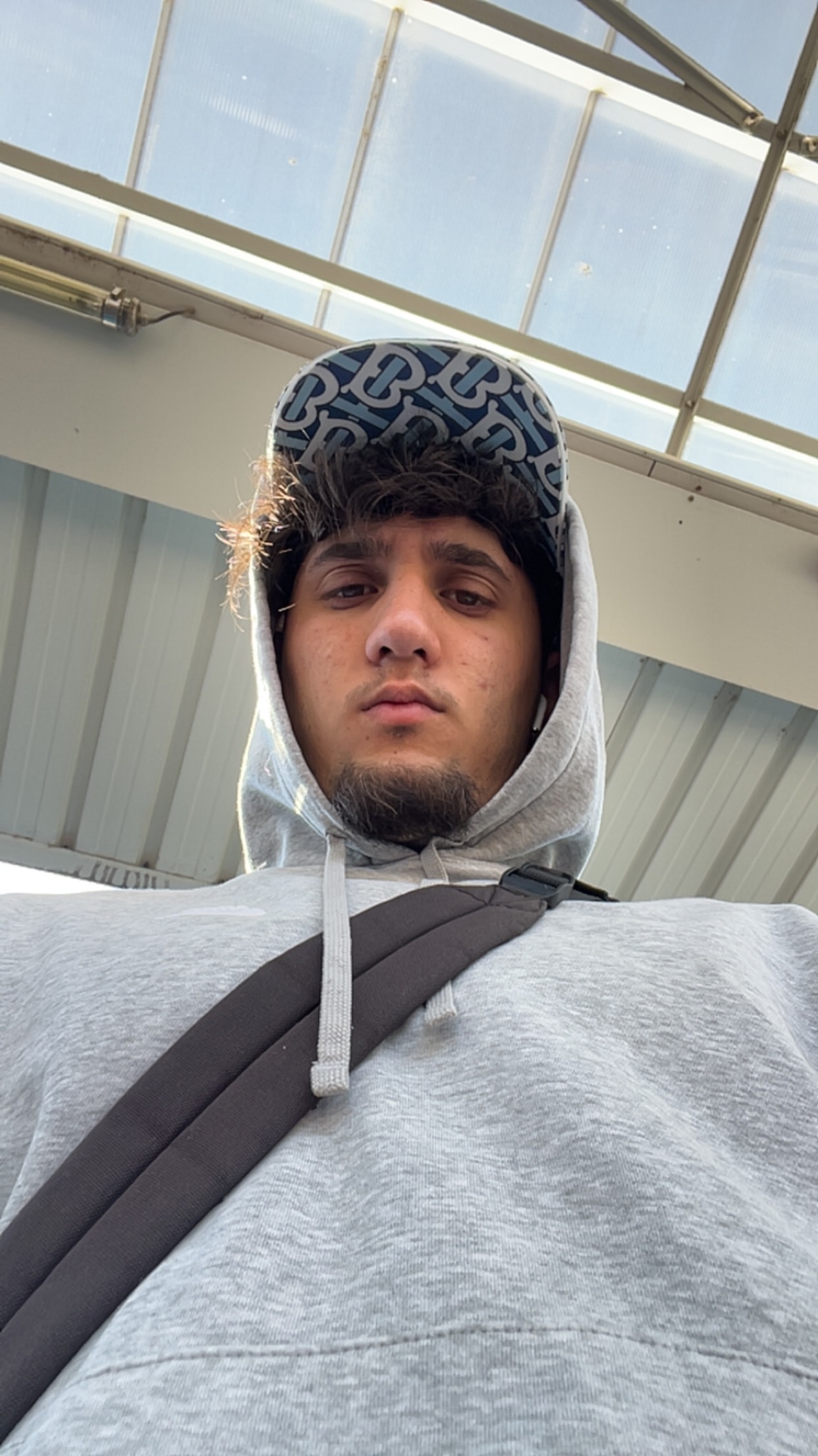 Nikola, 23 ans, Millam