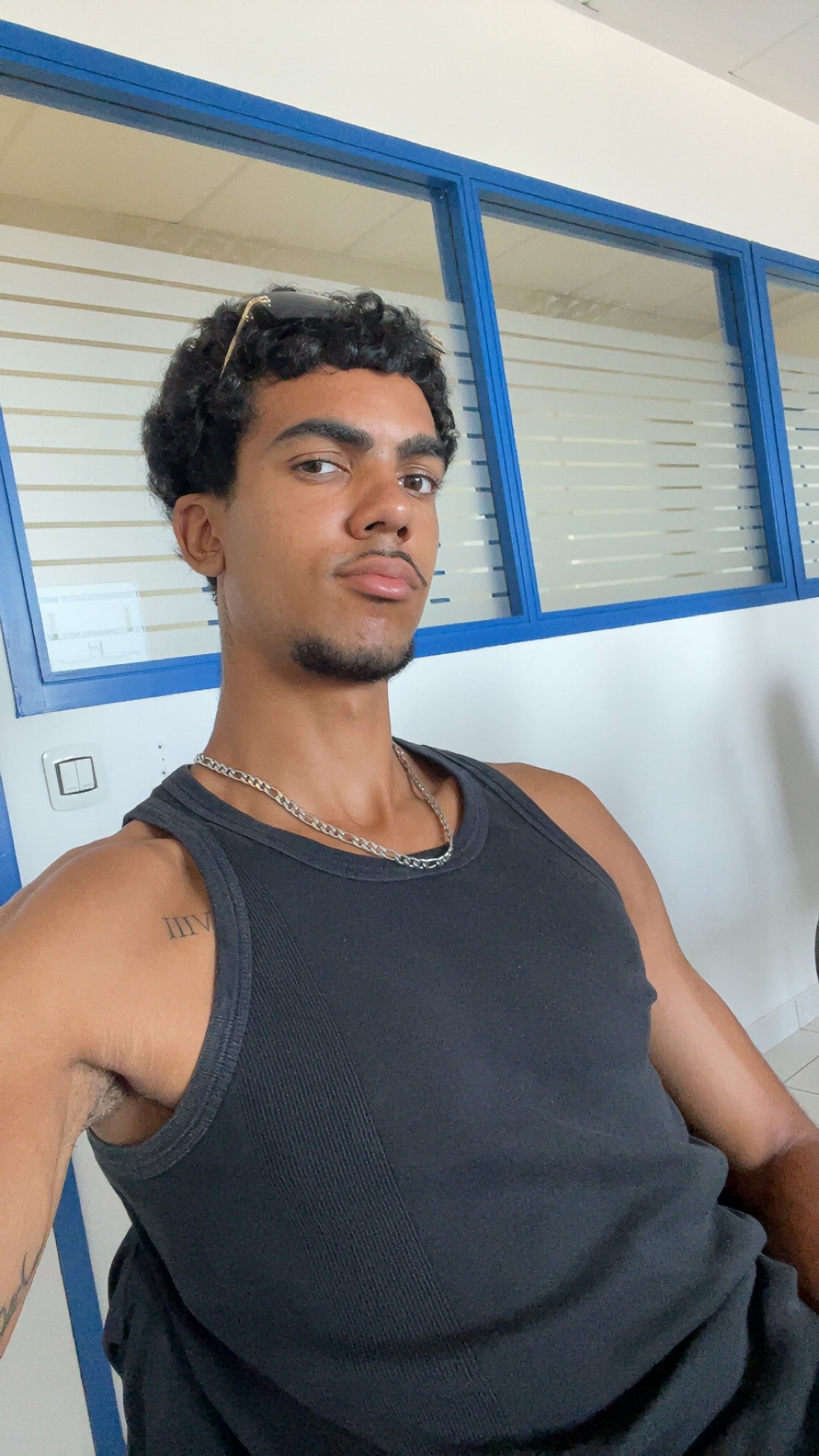 Honoré, 22 ans, Boussières-sur-Sambre