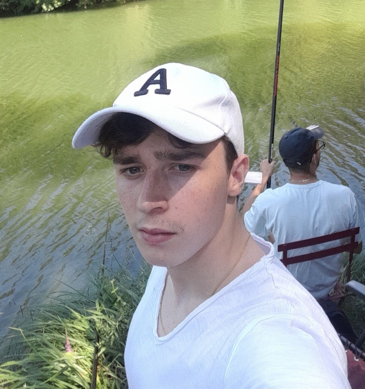 Jan, 22 ans, Warneton