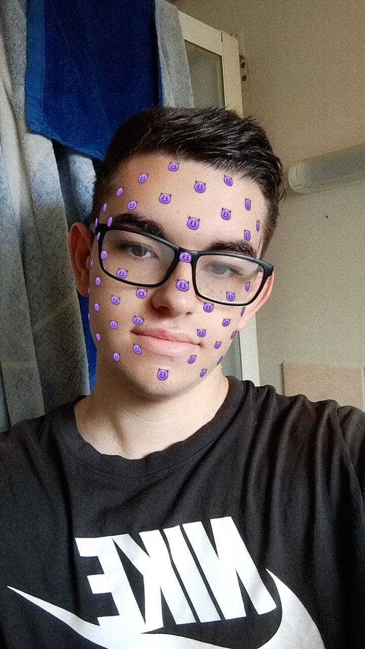 Nouha, 22 ans, Montrécourt